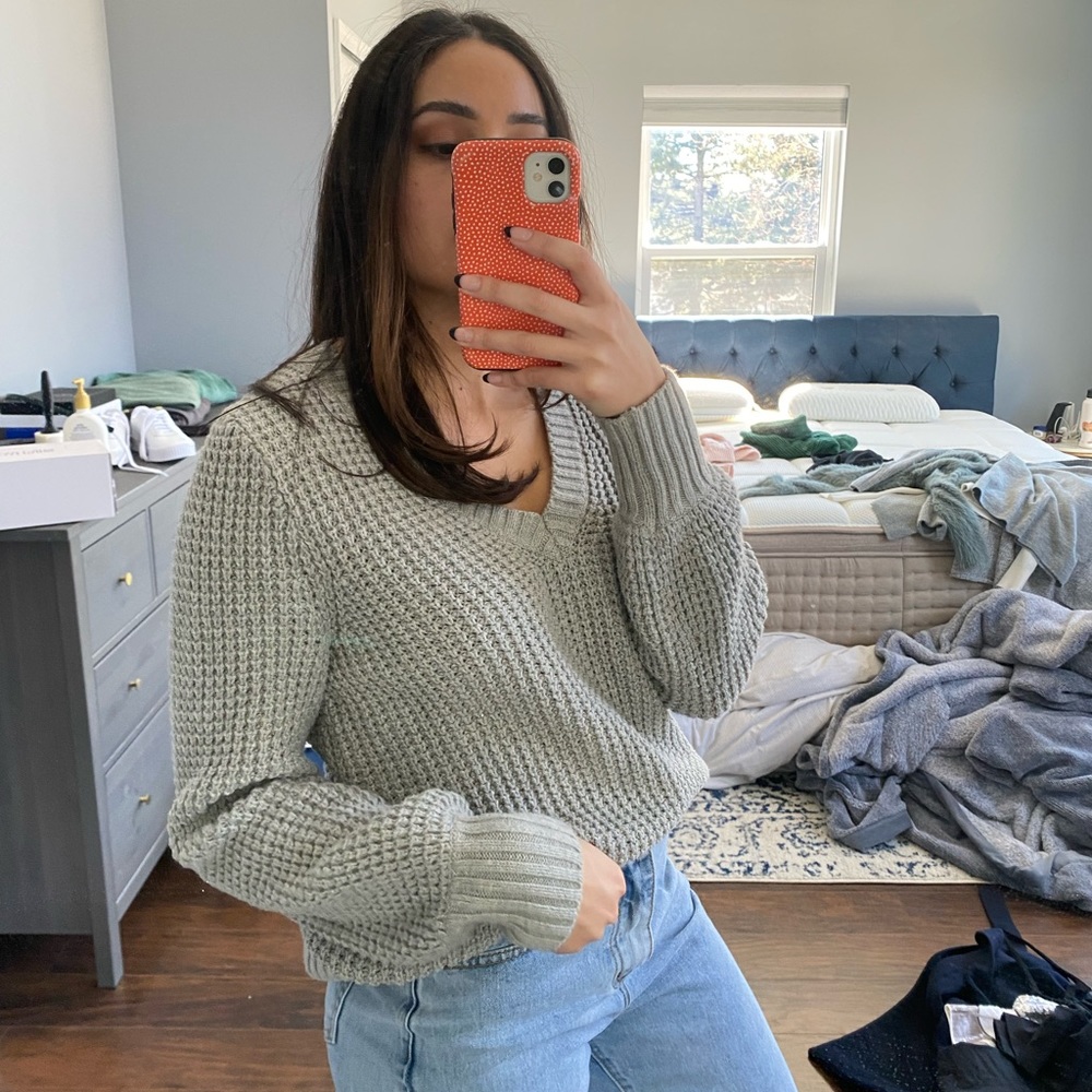 Vneck knit Sweater
